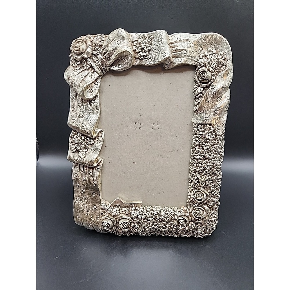 5.5" X 3.5" Roses & Ribbon Resin Ornate Photo Picture Frame Silver toned